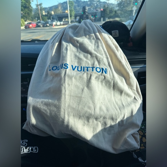 Louis Vuitton Josh Backpack - Picture 2 of 9